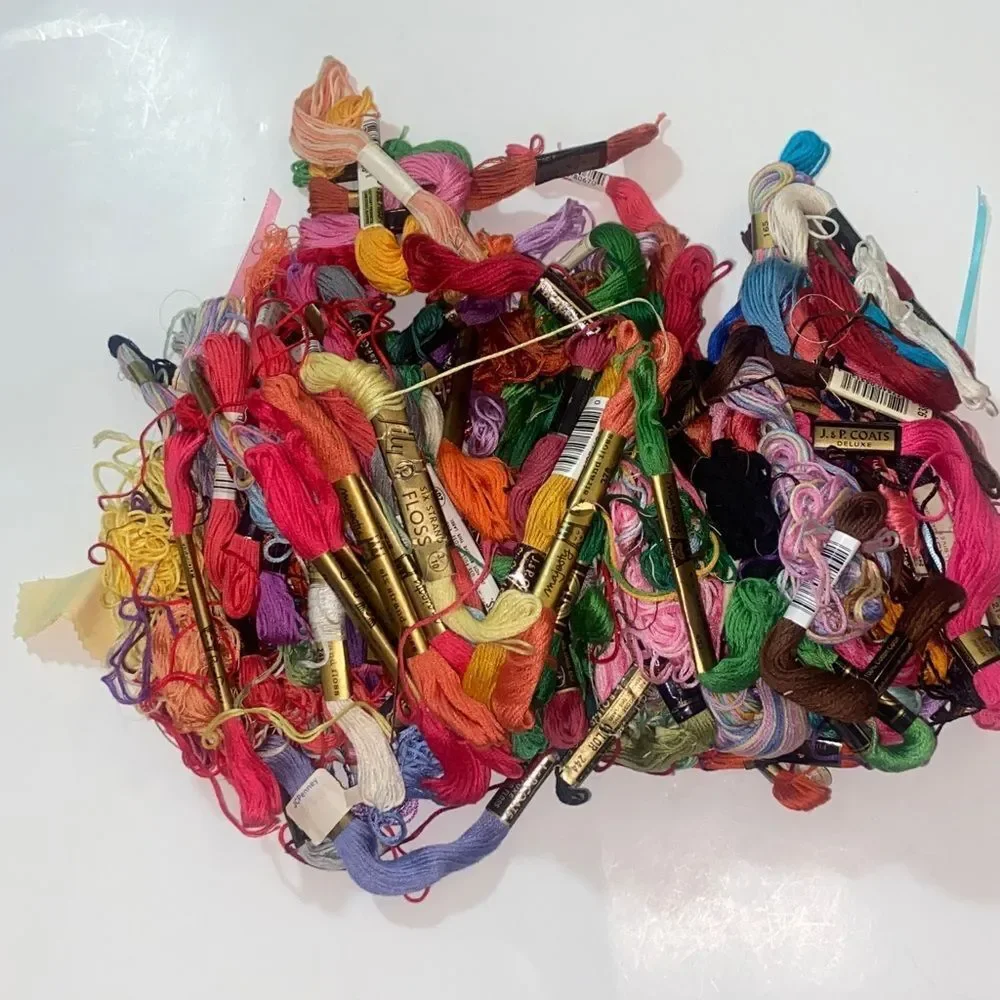 Craft Hoops And Colorful Embroidery Floss Bundle USAD